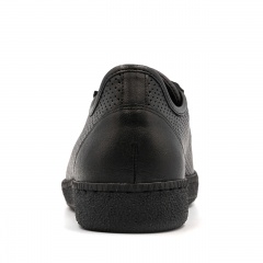 Czarne skórzane sneakersy 5AD2631221L
