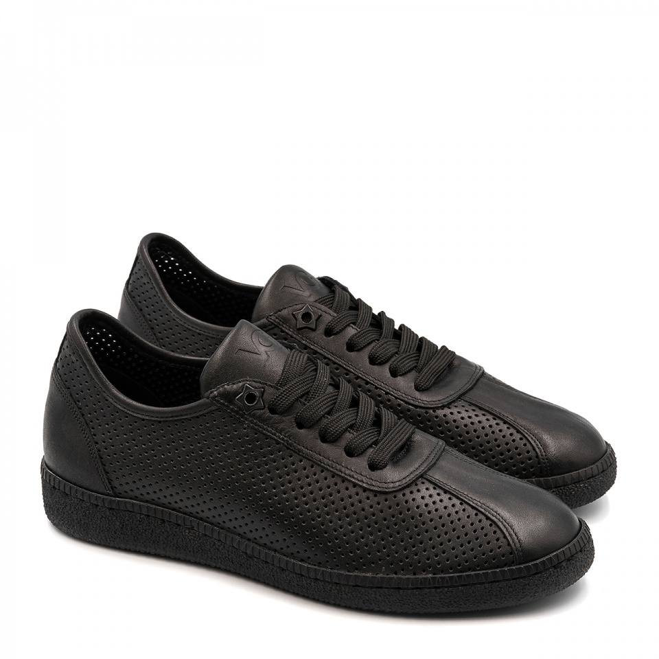 Czarne skórzane sneakersy 5AD2631221L