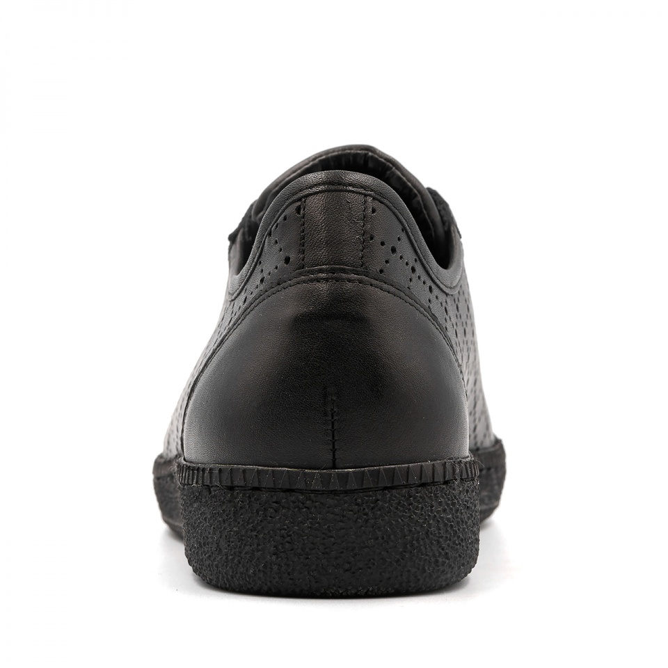 Czarne skórzane sneakersy 5AD2631221L