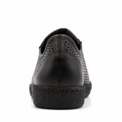 Czarne skórzane sneakersy 5AD2631221L