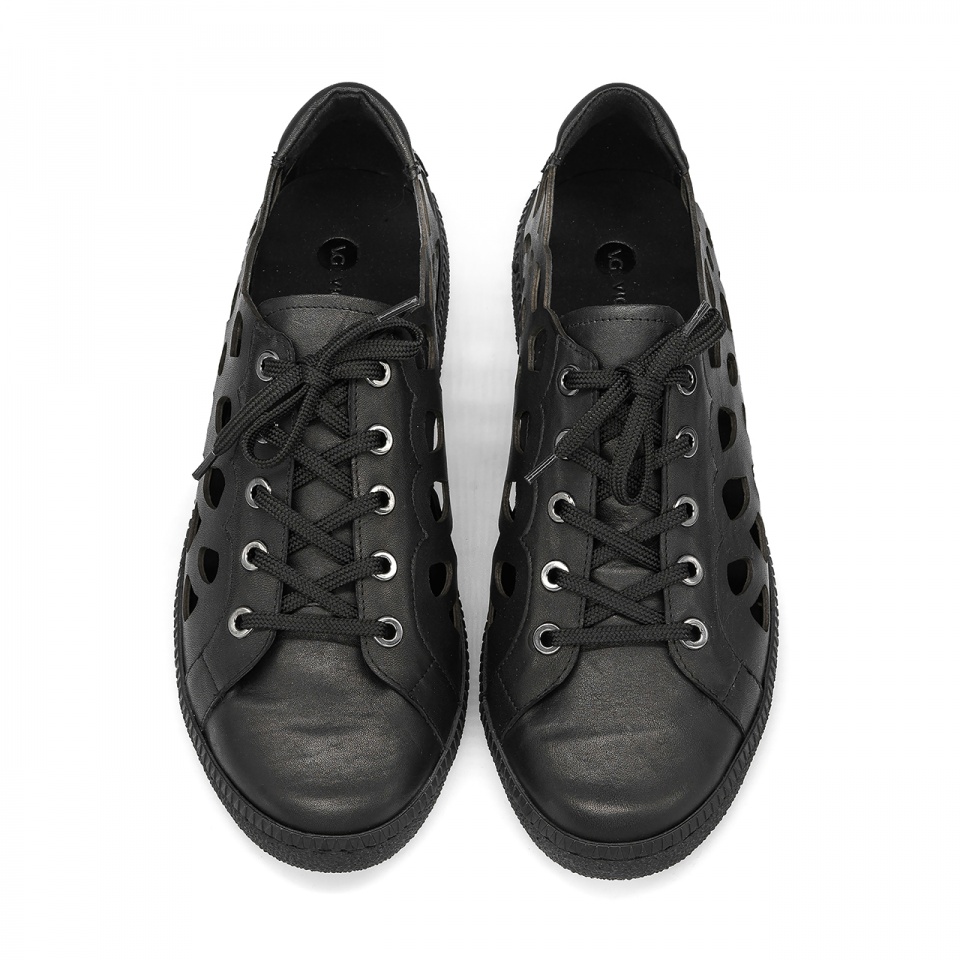 Czarne ażurowe sneakersy 5AD2631421L