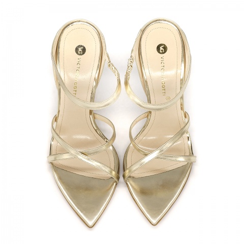 Złote skórzane klapki 5AD001812624L