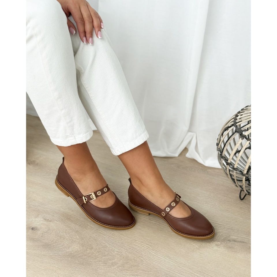 Brązowe skórzane półbuty z paskiem 207Z