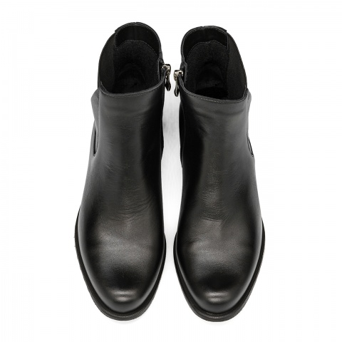 Czarne skórzane sztyblety 7SM8029A