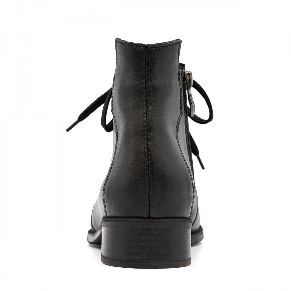 Czarne skórzane botki do kostki 7SM8034A