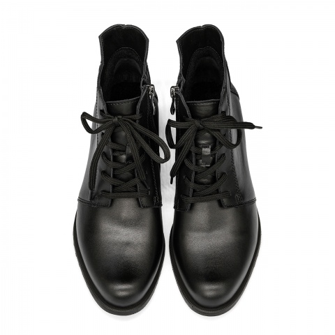 Czarne sk&oacute;rzane botki do kostki 7SM8034A