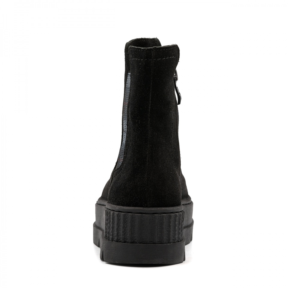 Czarne welurowe sportowe botki 7SM6336A