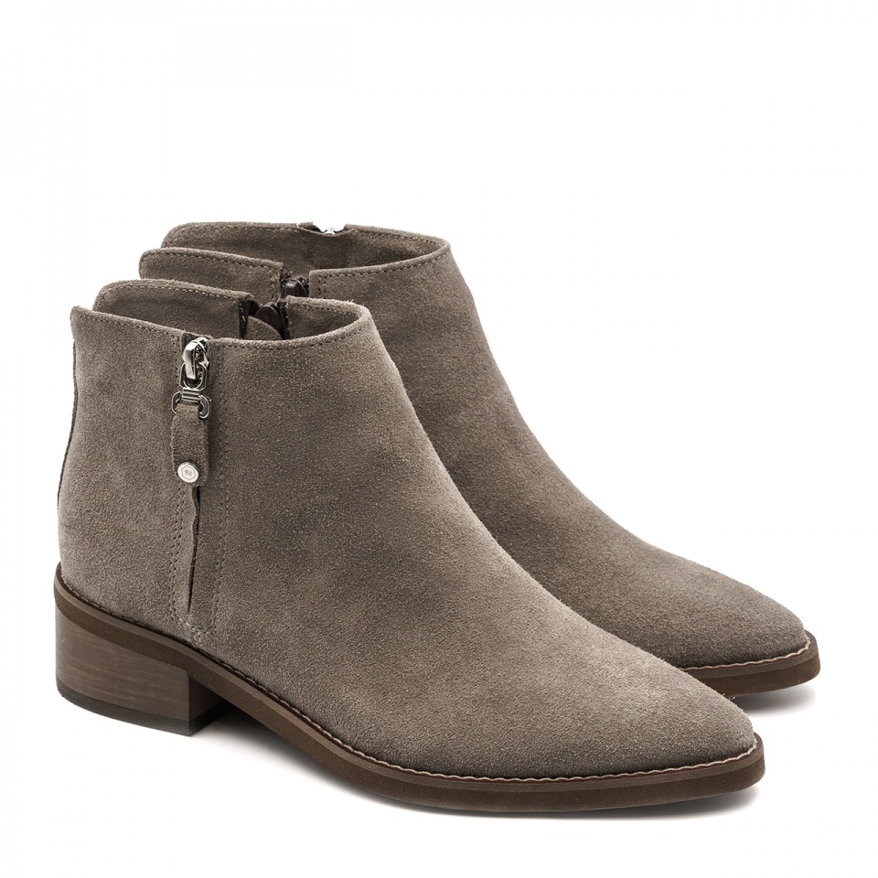 Kawowe welurowe botki 219B