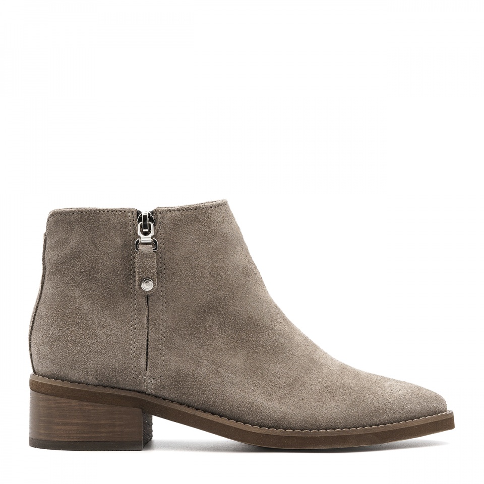 Kawowe welurowe botki 219B