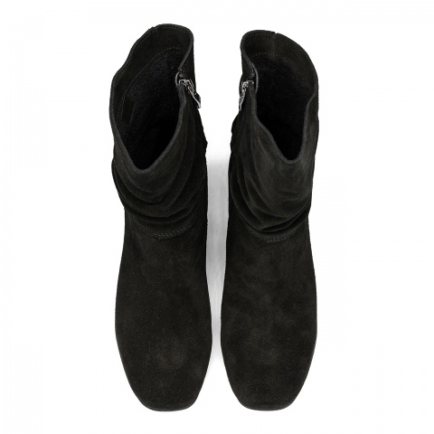 Czarne botki z marszczoną cholewką 7SM4145A