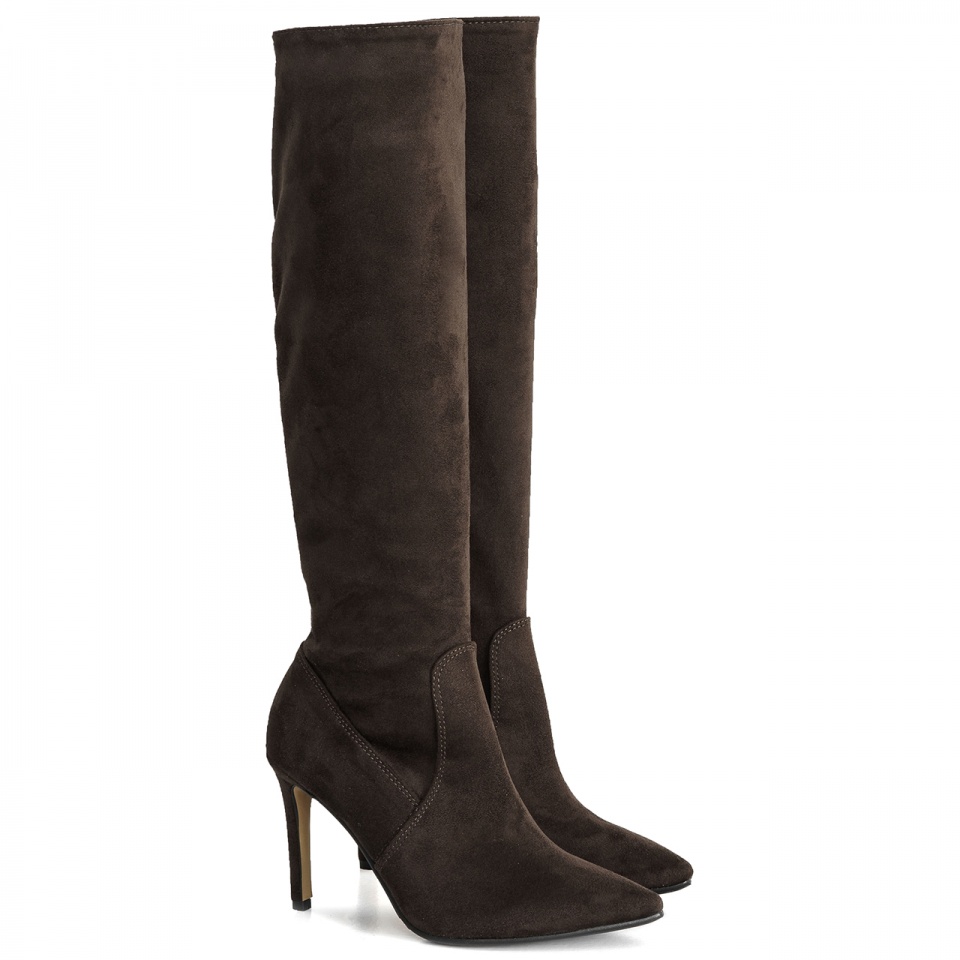 Brązowe kozaki na szpilce 107K