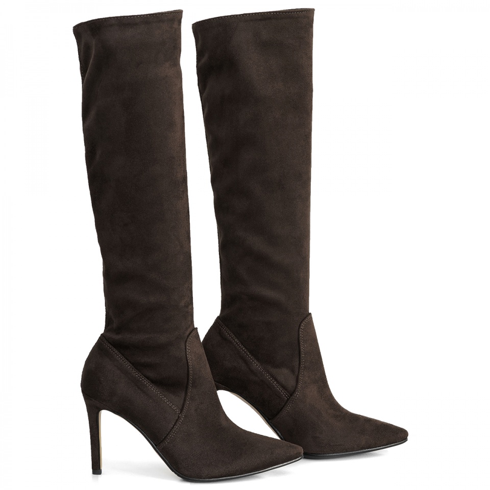 Brązowe kozaki na szpilce 107K