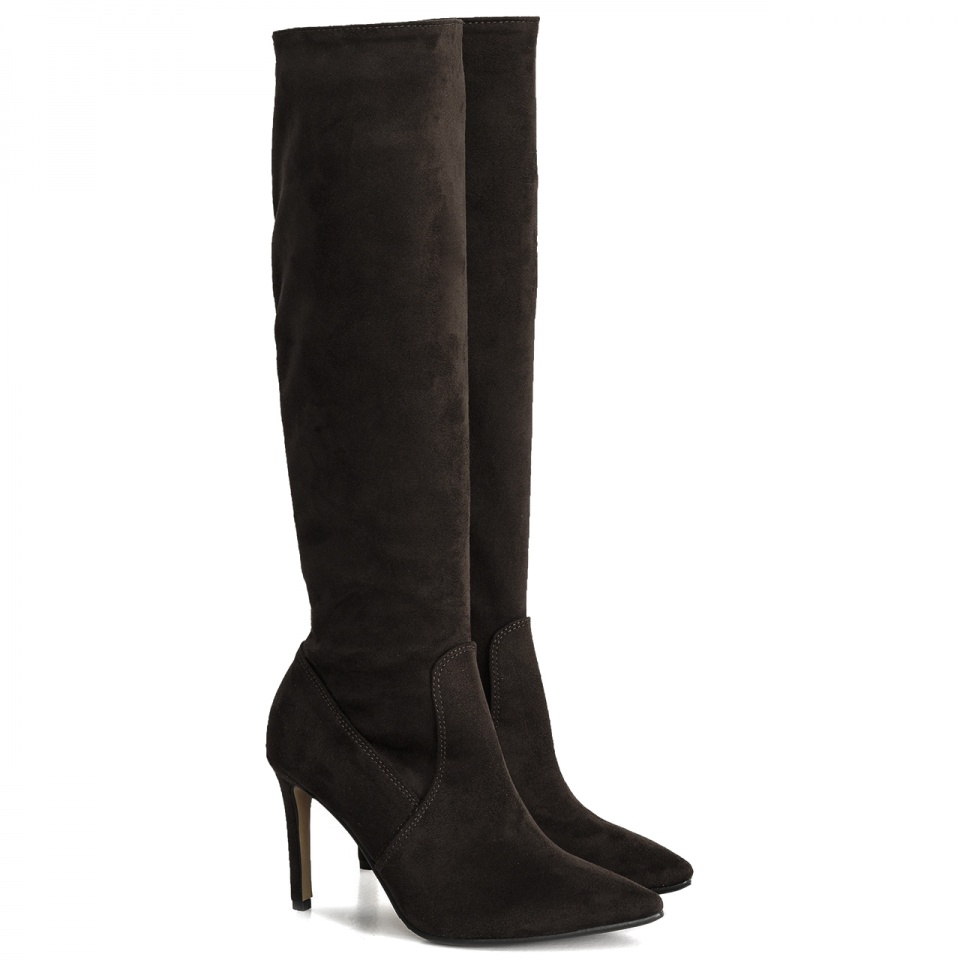 Brązowe kozaki na szpilce 107K