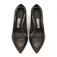 Czekoladowe skórzane szpilki 105A