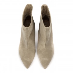 Beżowe welurowe botki na niskiej koturnie 210B