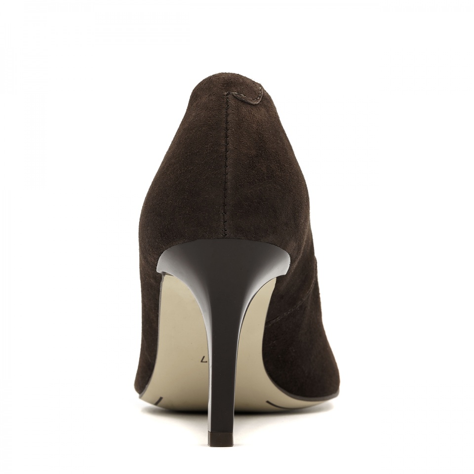 Czekoladowe czółenka na niskim obcasie 78H1