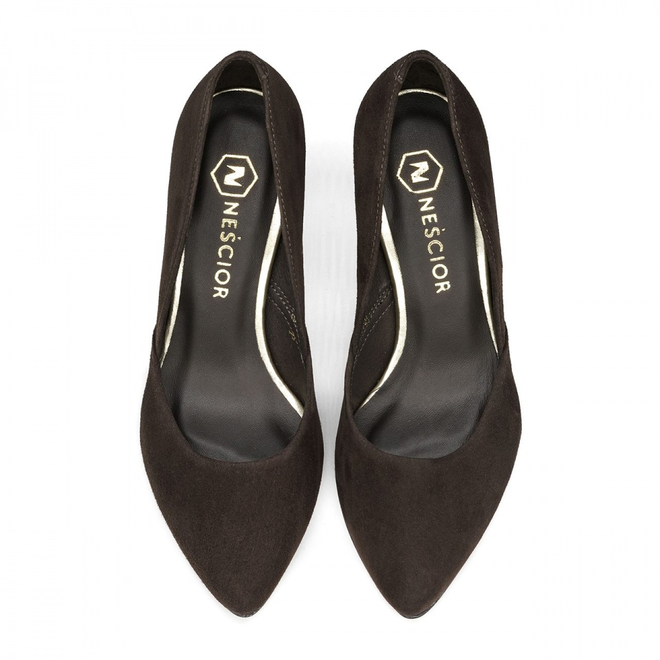 Brązowe zamszowe czółenka na niskim obcasie 78P