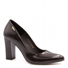 Brązowe lakierowane czółenka na wysokim słupku 92B