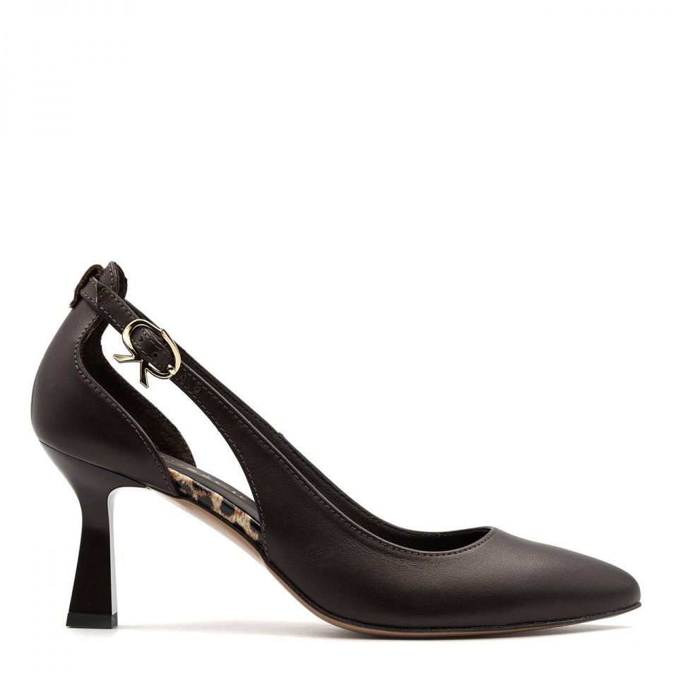 Czekoladowe skórzane czółenka z wycięciem 264C