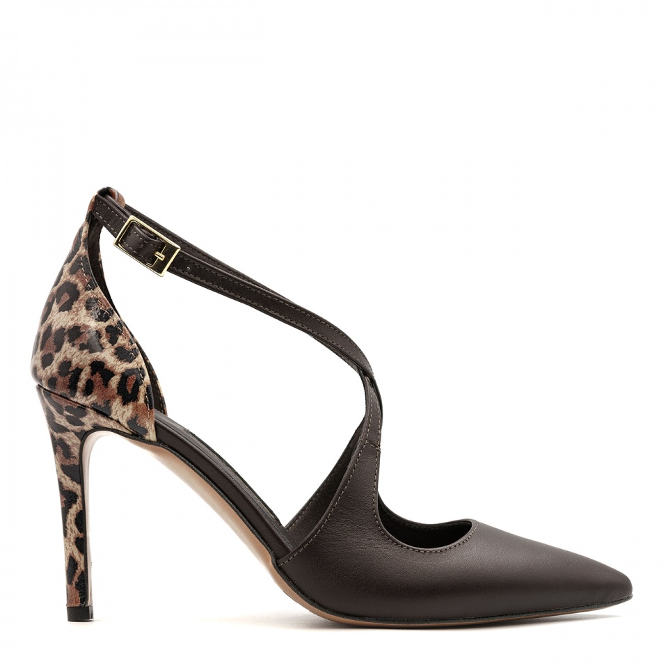 Czekoladowe skórzane szpilki z paskami 107E