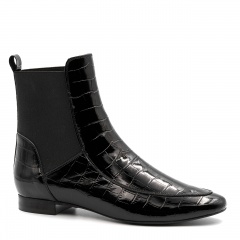 Czarne lakierowane botki 5AD28914622Z