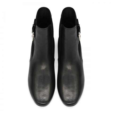 Czarne sk&oacute;rzane botki z klamrą 5AD28915425Z