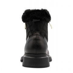 Czarne botki z futerkiem 5ADKRIS41323Z2