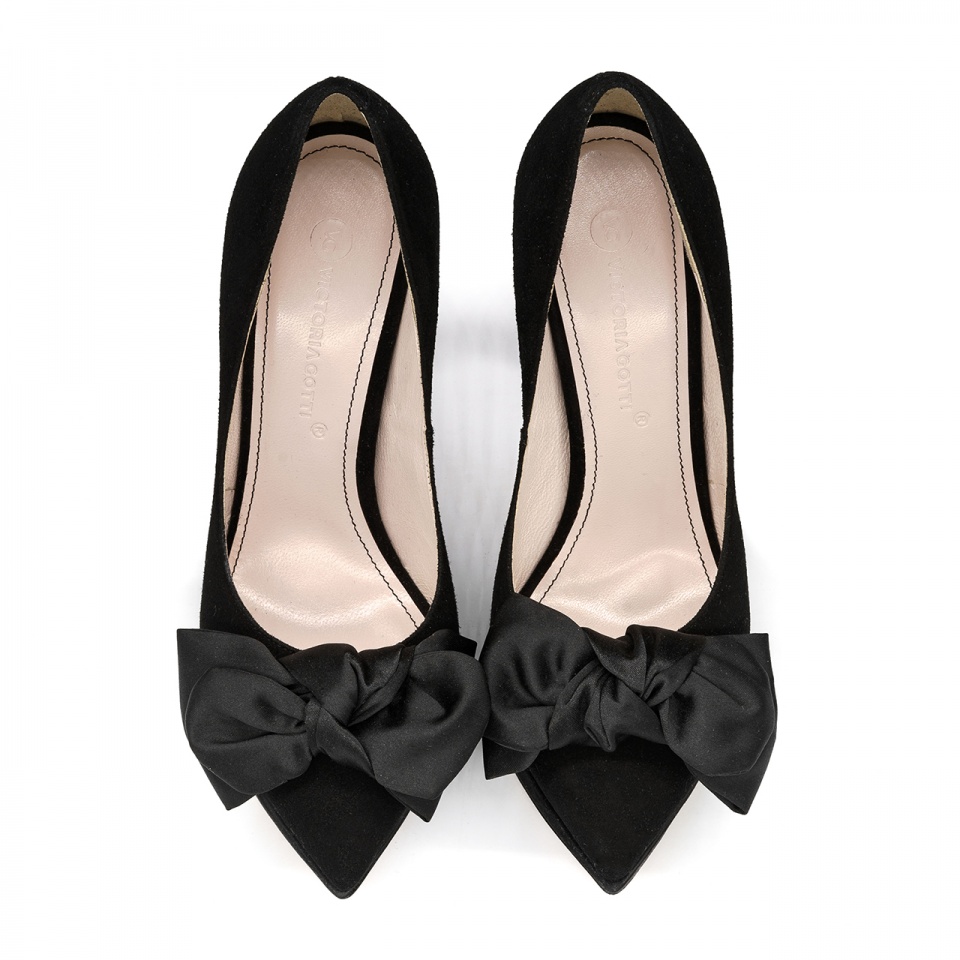 Czarne czółenka na platformie 5ADB85611125L