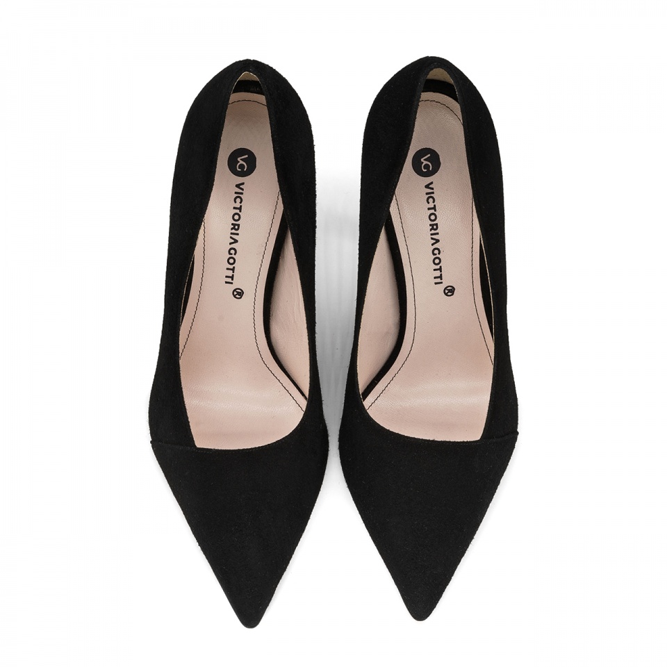 Czarne zamszowe klasyczne czółenka 5AD0105152