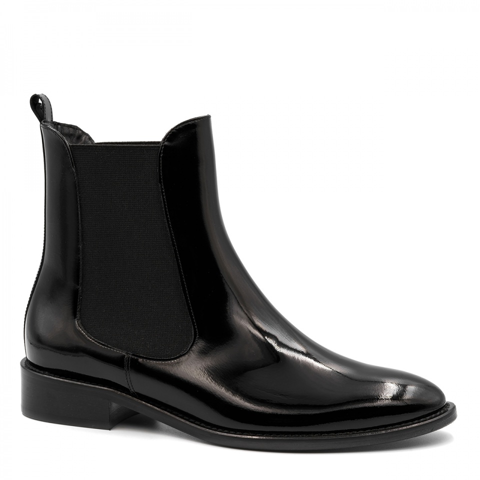 Czarne lakierowane sztyblety 5ADET922Z