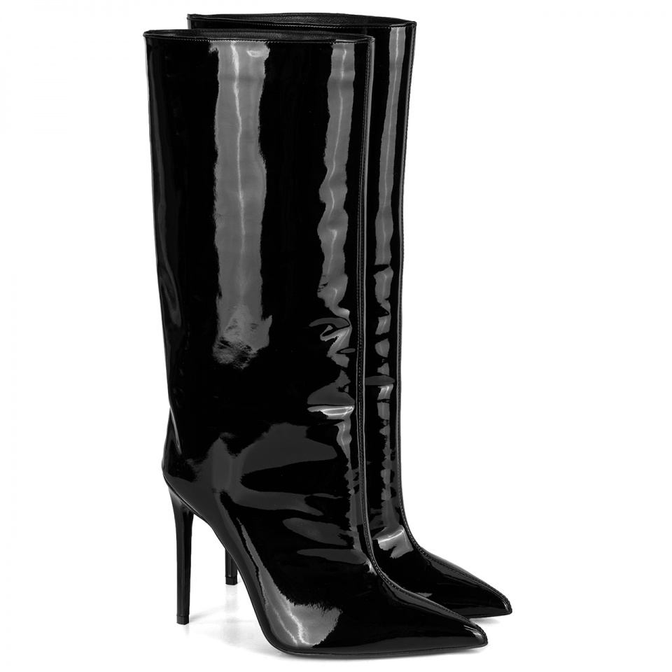 Czarne lakierowane kozaki 5ADNF02943023Z