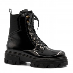 Czarne lakierowane botki 5ADVG94325Z