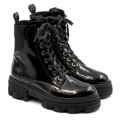 Czarne lakierowane botki 5ADVG94325Z