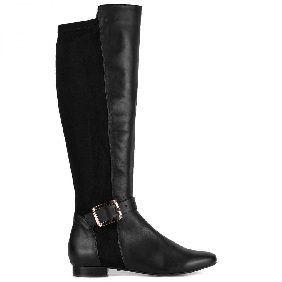 Czarne skórzane kozaki z klamrą 5AD28914018Z