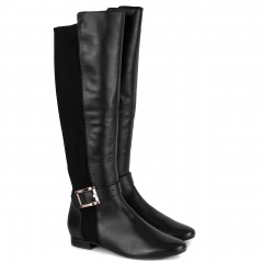 Czarne skórzane kozaki z klamrą 5AD28914018Z