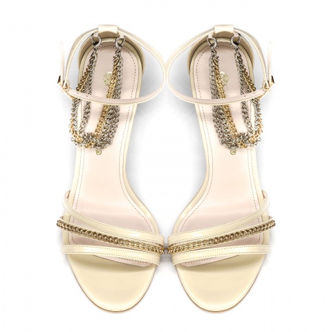 Ecru sandały z łańcuszkiem 5AD001812323L