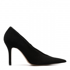 Czarne zamszowe szpilki z długim czubem 142B