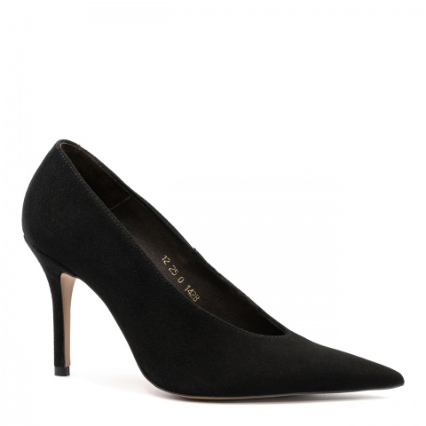 Czarne zamszowe szpilki z długim czubem 142B