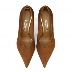 Rude zamszowe szpilki z długim czubem 142B