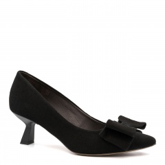 Czarne zamszowe czółenka z kokardą 210E