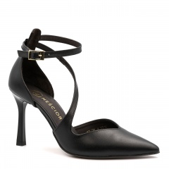 Czarne skórzane szpilki z paskami 231H