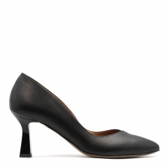 Czarne skórzane czółenka 264E