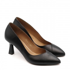 Czarne skórzane czółenka 264E