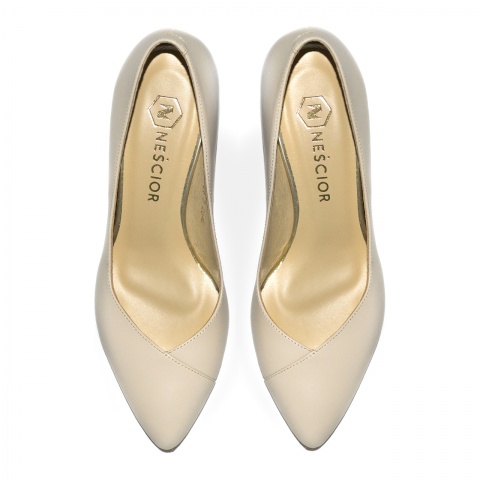 Beżowe sk&oacute;rzane cz&oacute;łenka 264E