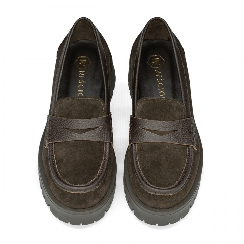 Brązowe p&oacute;łbuty na grubym spodzie 241N