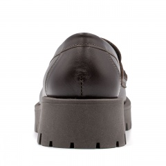 Czekoladowe półbuty na grubym spodzie 241N