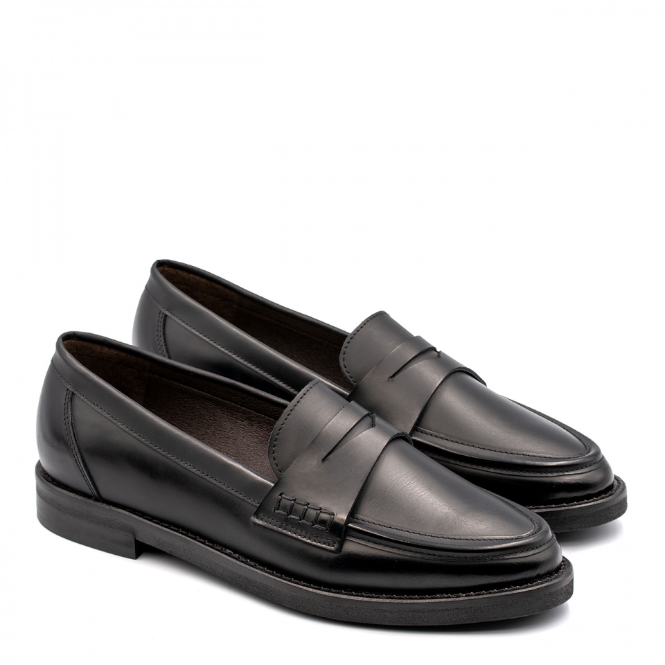 Czarne skórzane półbuty 44N