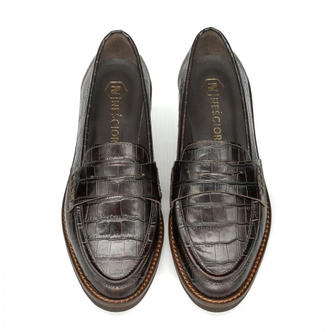 Brązowe sk&oacute;rzane p&oacute;łbuty w krokodyli wz&oacute;r 44N