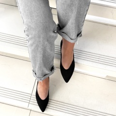 Czarne zamszowe czółenka 210M