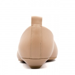 Beżowe skórzane baleriny w szpic 298B